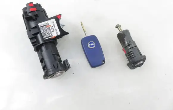 Fiat Stilo Ignition lock 00467601520