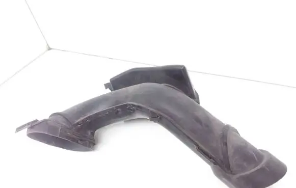 Nissan Pulsar Air intake duct part 3ZU0B