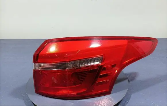 Ford Focus ST Rear/tail lights F1EB13404