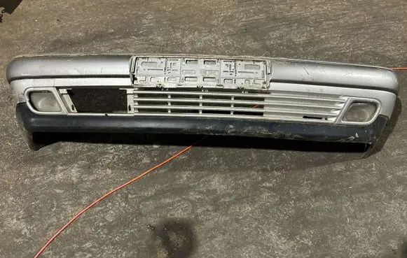 Mercedes-Benz E W210 Front bumper