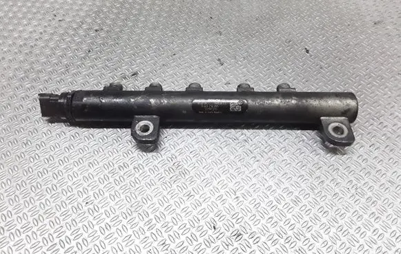 Opel Zafira B Fuel main line pipe 55197370 0445214095
