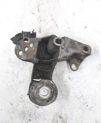 Audi A4 S4 B5 8D Engine mounting bracket 4B0199352B