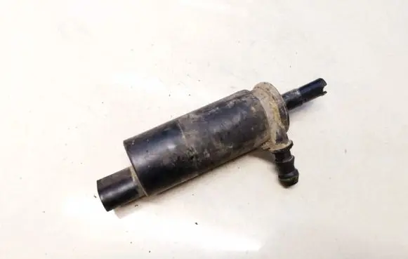 BMW 5 E39 Headlight washer pump 67128377613 67.12-8377613