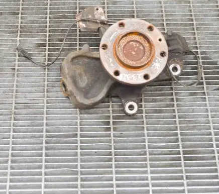 Mercedes-Benz Sprinter W906 Front wheel hub