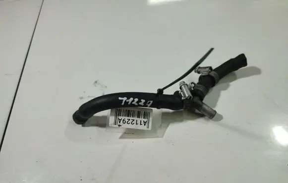 KIA Sorento Engine coolant pipe/hose 
