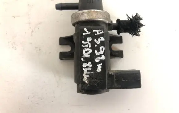 Vacuum valve