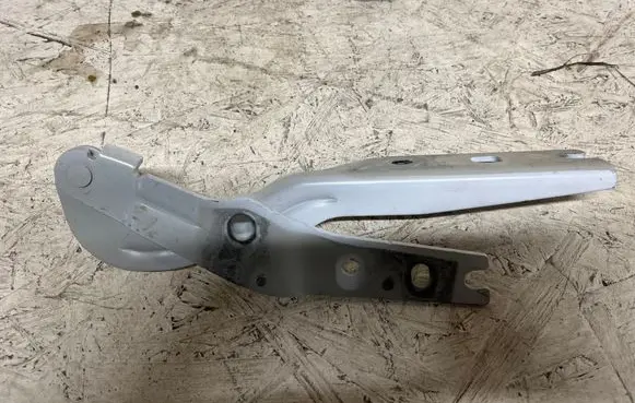 Volkswagen Golf VII Engine bonnet/hood hinges 5G0823302B
