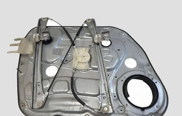 KIA Carens II Front door electric window regulator 824801DXXX