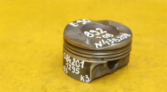 BMW 3 E90 E91 Piston 084201