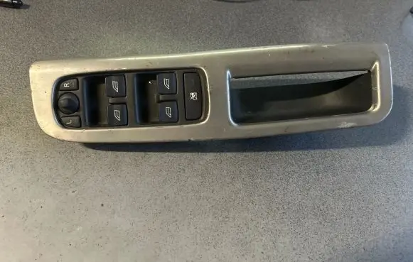 Volvo V50 Electric window control switch 30710787 03451100