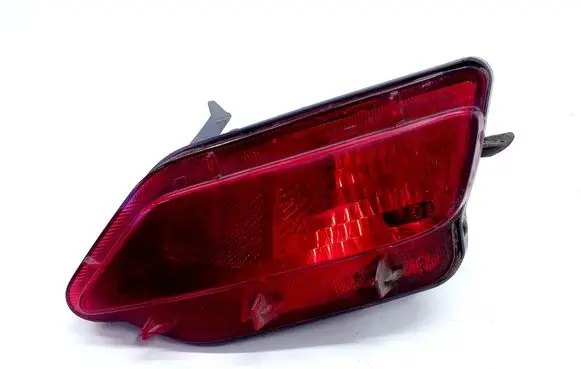 Toyota RAV 4 (XA40) Rear fog light 