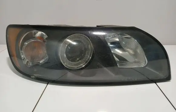 Volvo V50 Headlight/headlamp 30698874 0301198002