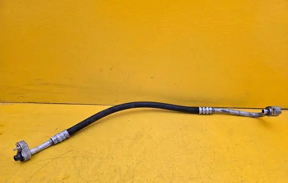 Mercedes-Benz Vito Viano W447 Engine coolant pipe/hose 