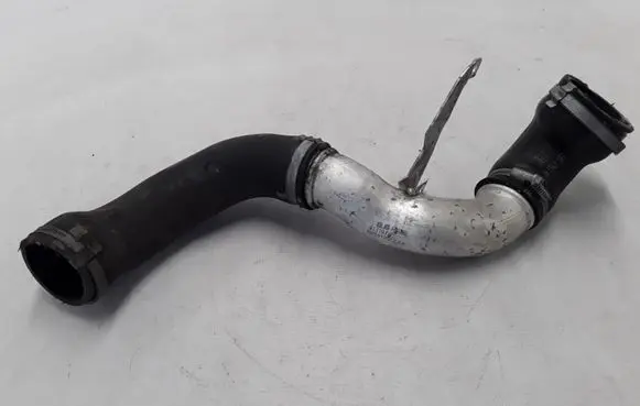 Volvo C70 Intercooler hose/pipe 31319795