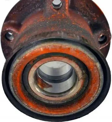 Renault Master III Rear wheel hub 432100013R