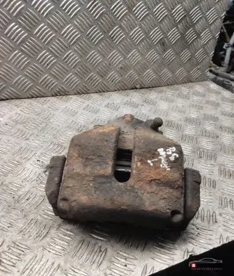 Volkswagen PASSAT B6 Front brake caliper