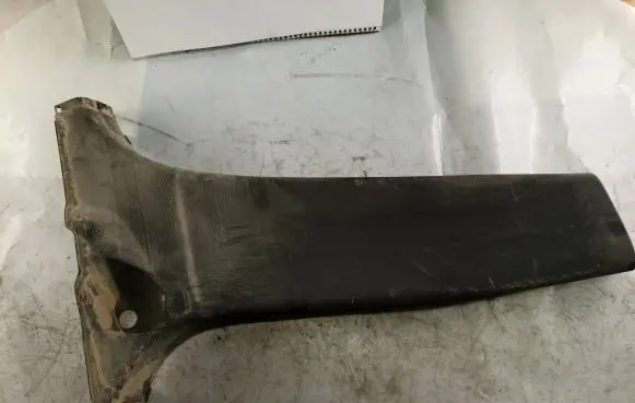 Suzuki Grand Vitara II (B) pillar trim (bottom) 7615065J0