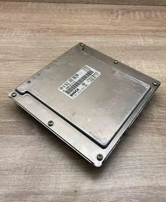 Mercedes-Benz E W210 Engine control unit/module ECU A6111532879 0281010534
