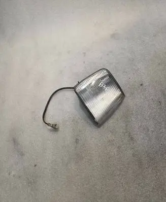 Volkswagen PASSAT B3 Front indicator light 