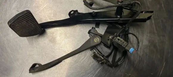 Volvo XC70 Pedal assembly 30683516