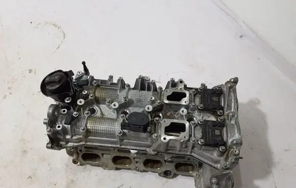 Mercedes-Benz C W206 Engine head A2540105806