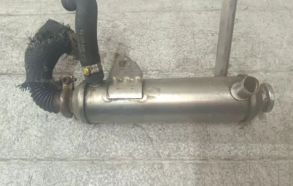 Opel Zafira B EGR valve cooler 55182589