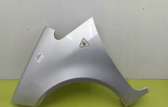 Mitsubishi Colt CZ3 Fender
