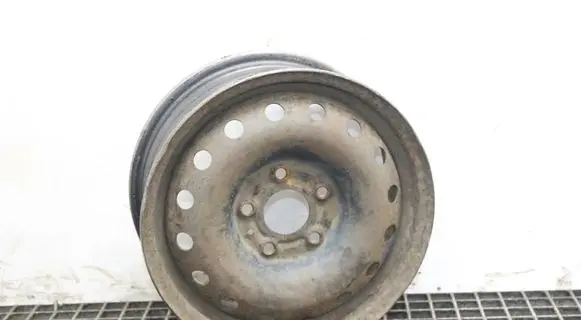 Nissan NV200 R15 steel rim C9343