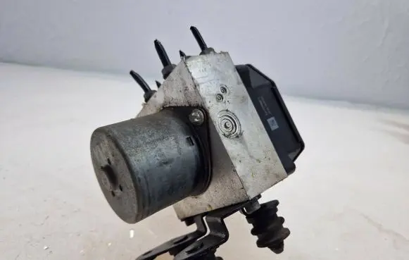 Volkswagen PASSAT B7 ABS Pump 3AA614109AG 54085622T 17654056