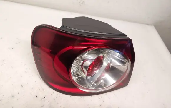 Volkswagen Golf Plus Rear/tail lights 5M0945095S