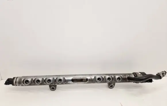 Volvo XC70 Fuel main line pipe 0445215025 257928L5 30777759