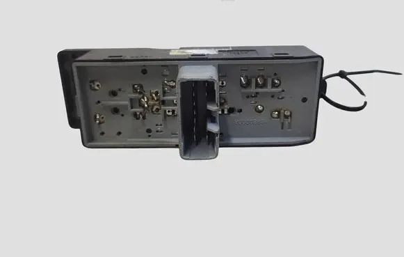KIA Carens II Electric window control switch 200002834