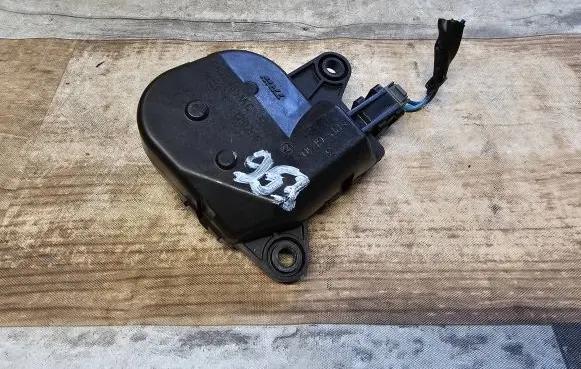 Chrysler Pacifica Air flap motor/actuator 04885465AAC 58024E 120736
