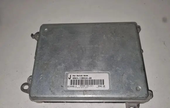 Jaguar S-Type Central body control module 6R83-13B524-AB 0123062 0000EJBDC5DX