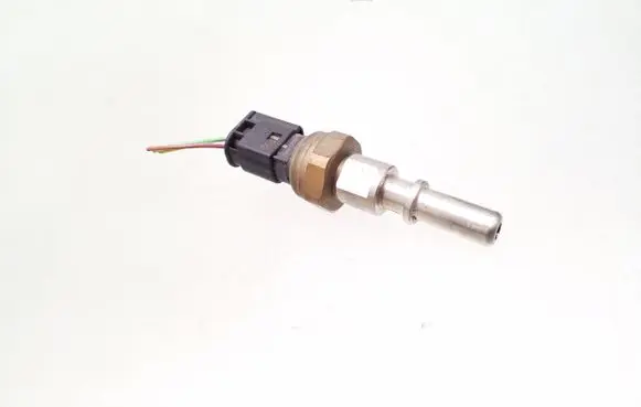 Jaguar XJ X351 Fuel pressure sensor 8W839F972AA
