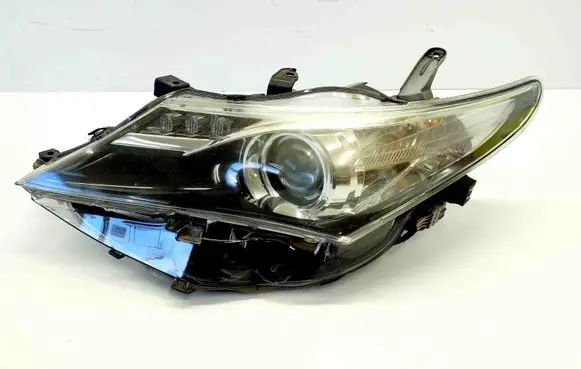 Toyota Auris E180 Headlight/headlamp 8115002E31 89907729