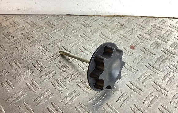Lexus GS 250 350 300H 450H Spare wheel bolt 