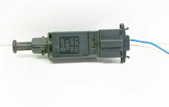 Volkswagen Golf IV Brake pedal sensor switch 927189D