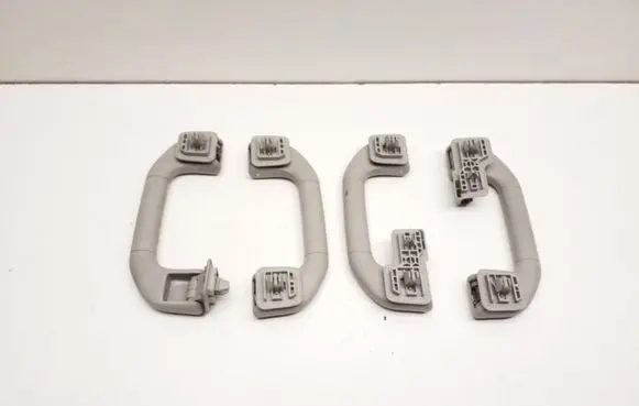 Mercedes-Benz C W204 Front interior roof grab handle A2048100051