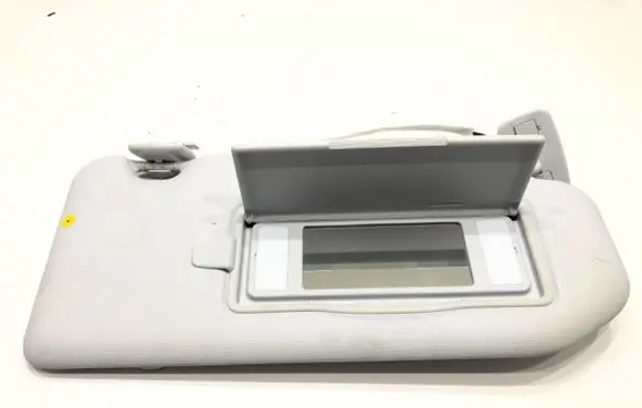 Sun visor