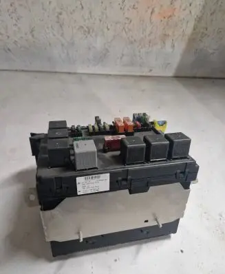 Mercedes-Benz S W221 Fuse module A2215402550