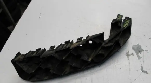 Jeep Grand Cherokee Headlight/headlamp mounting bracket 
