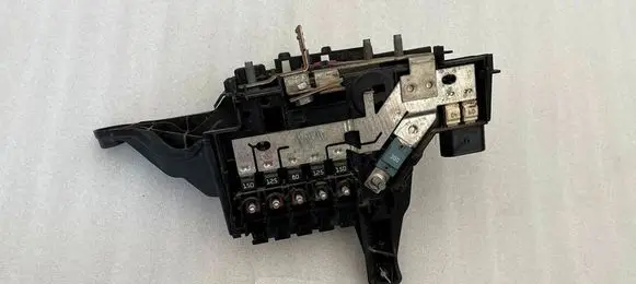 Mercedes-Benz GLC C253 Fuse 