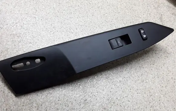 Lexus CT 200H Electric window control switch 7423176010