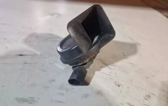 Volkswagen Scirocco Horn signal