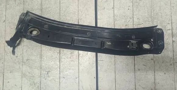 Top upper radiator support slam panel