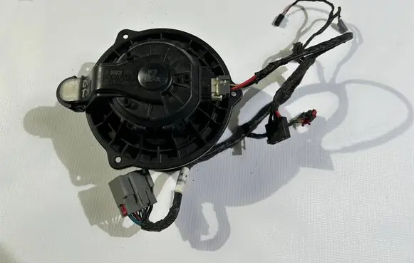 Dodge Durango Heater fan/blower 90213821