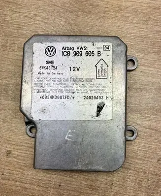 Volkswagen PASSAT B5.5 Airbag control unit/module 1C0909605B 5WK43124