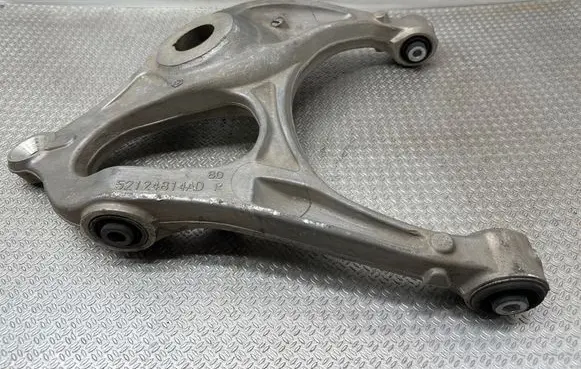 Dodge Durango III Rear upper control arm/wishbone 52124814AD