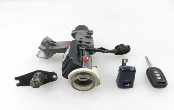 Chevrolet Captiva Ignition lock 96673458 96628500
